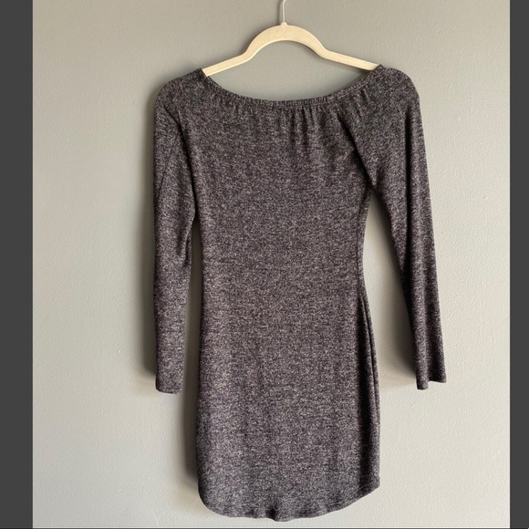 Off shoulder dress - Picture 2 of 2